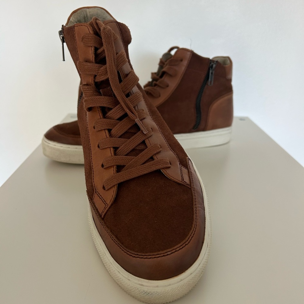 Banana Republic Brown Sneakers with Suede Upper and Lace-Up Design